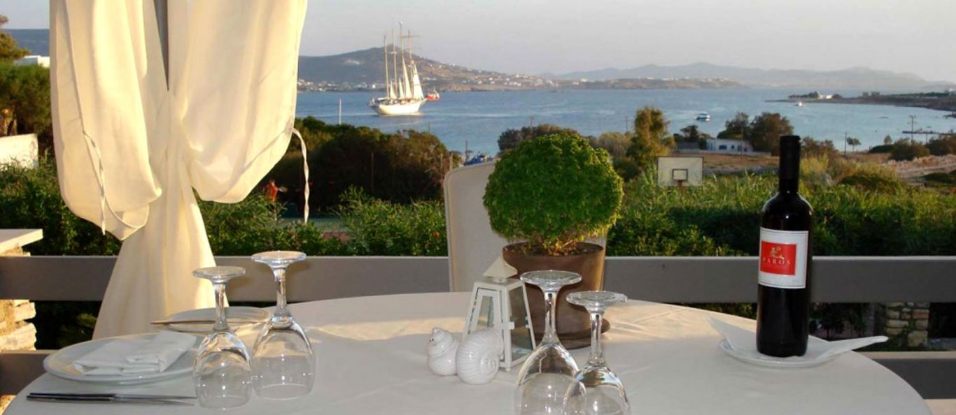 paros luxury hotels