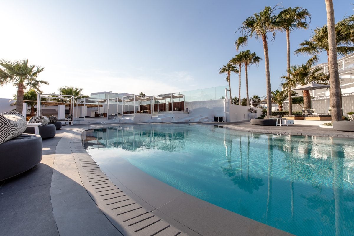 pool mykonos blanc hotel